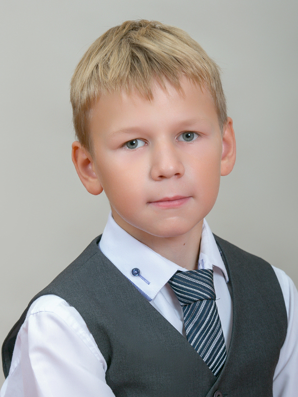 Якунин Алексей.
