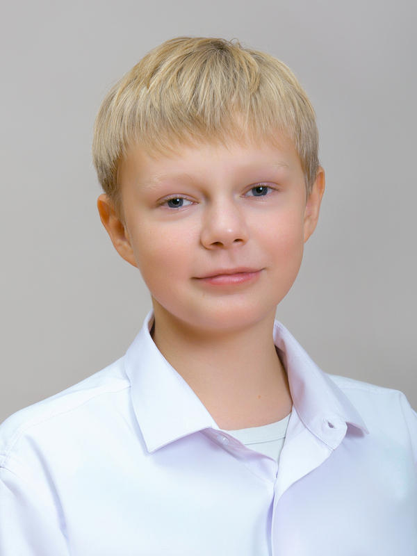 Николаев Дмитрий.